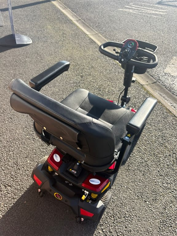 Product image of Pre-Owned Pride Apex Rapid  - pride apex rapid top